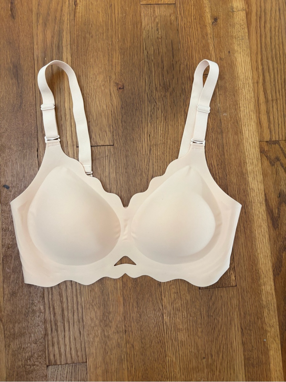 Scalloped Edge jelly lift Smooth Bra - Nude by madam muse nwot